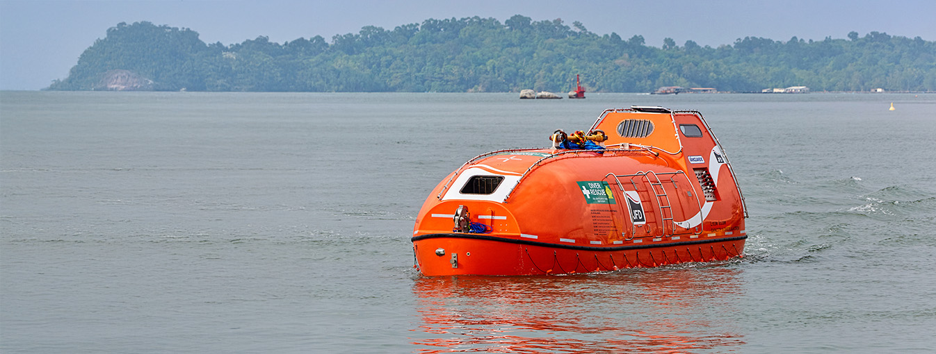 Can a Lifeboat Survive a Hurricane? Shocking Truth Revealed